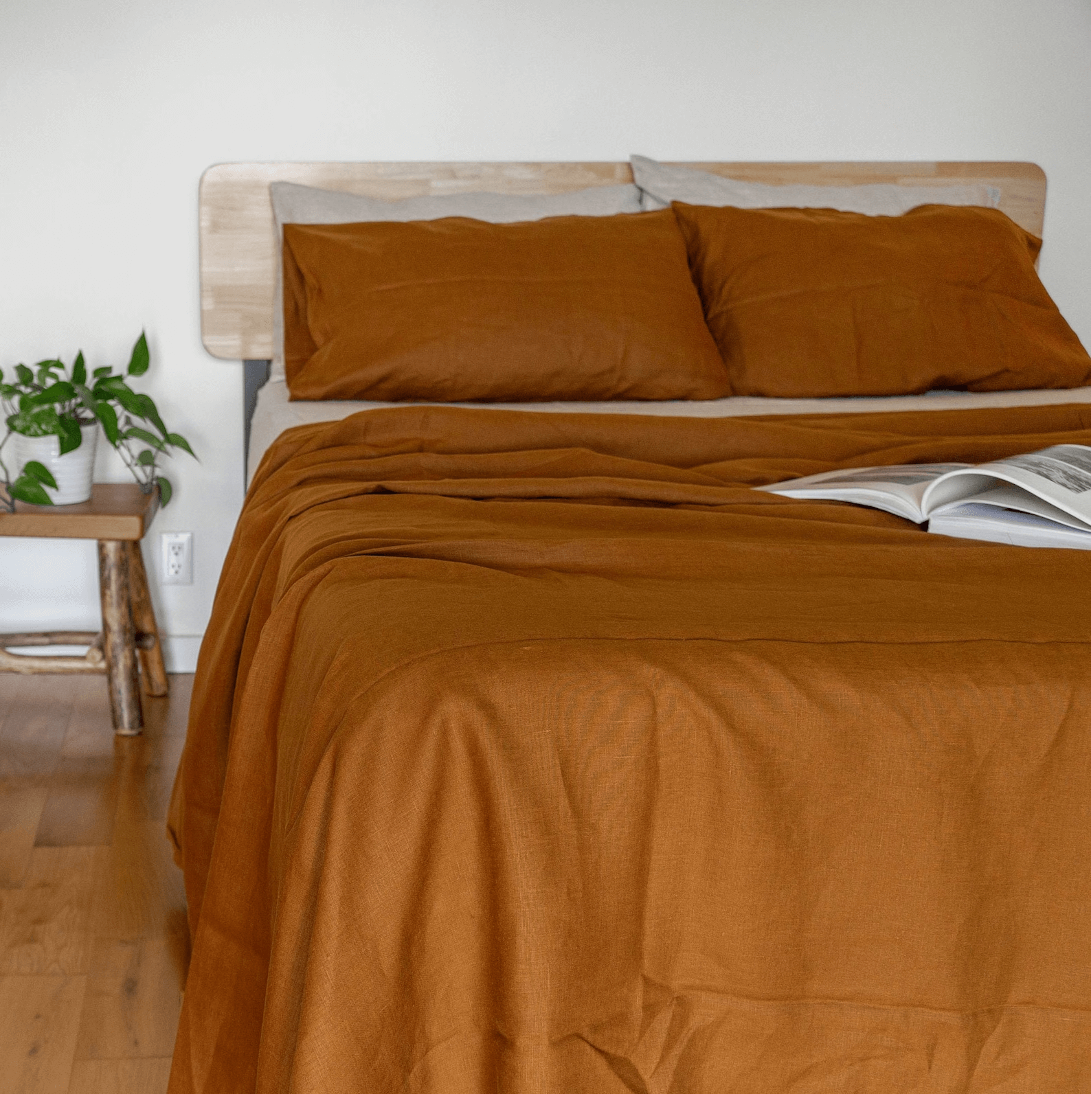 Linen Fitted Sheet (6 color options)